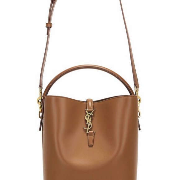 Yves Saint Laurent Le 37 YSL Bucket Bag in Smooth Leather - Picture 2 of 3